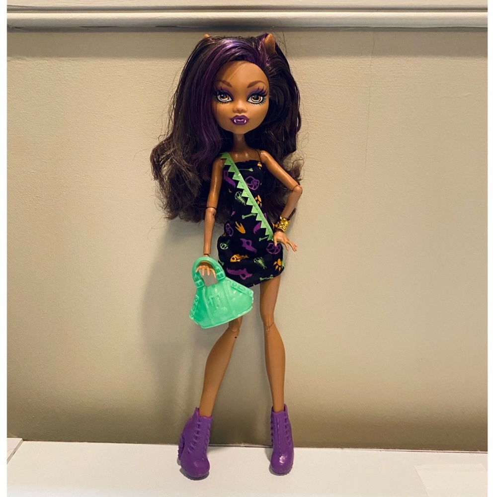 Monster High Freaky Field Trip Clawdeen Wolf Doll